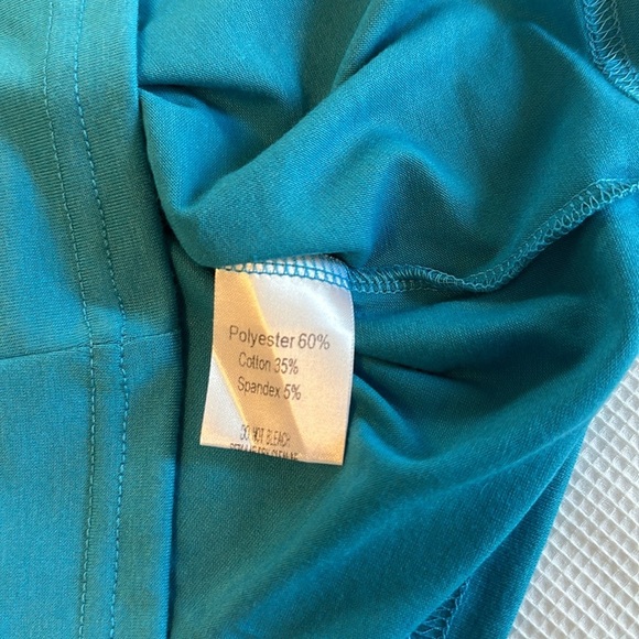 Yexipo Woman’s Graphic Tee Shorts Sleeves Good Vibes size Small Blue - Picture 12 of 12